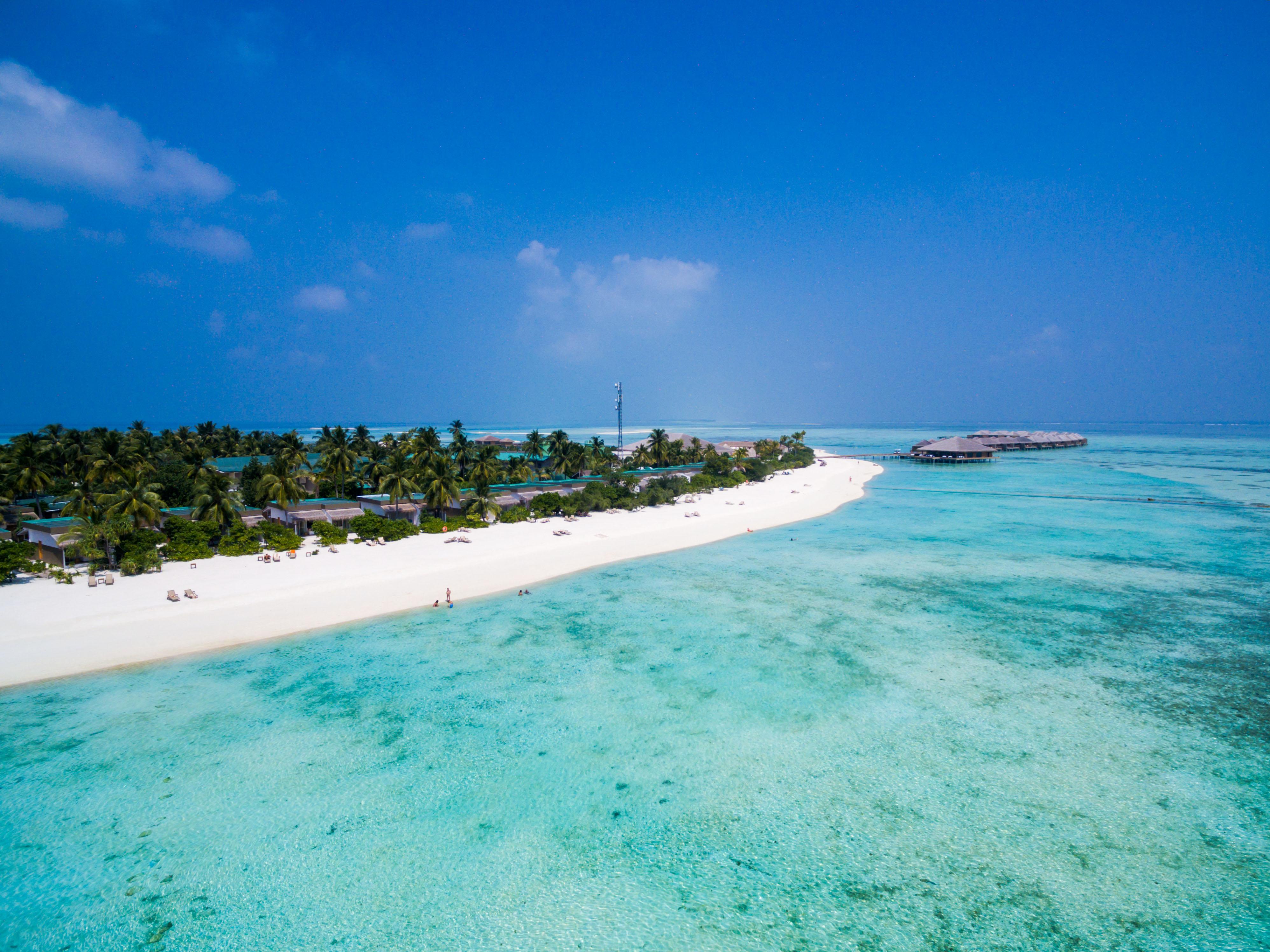 Cocoon Maldives 5*