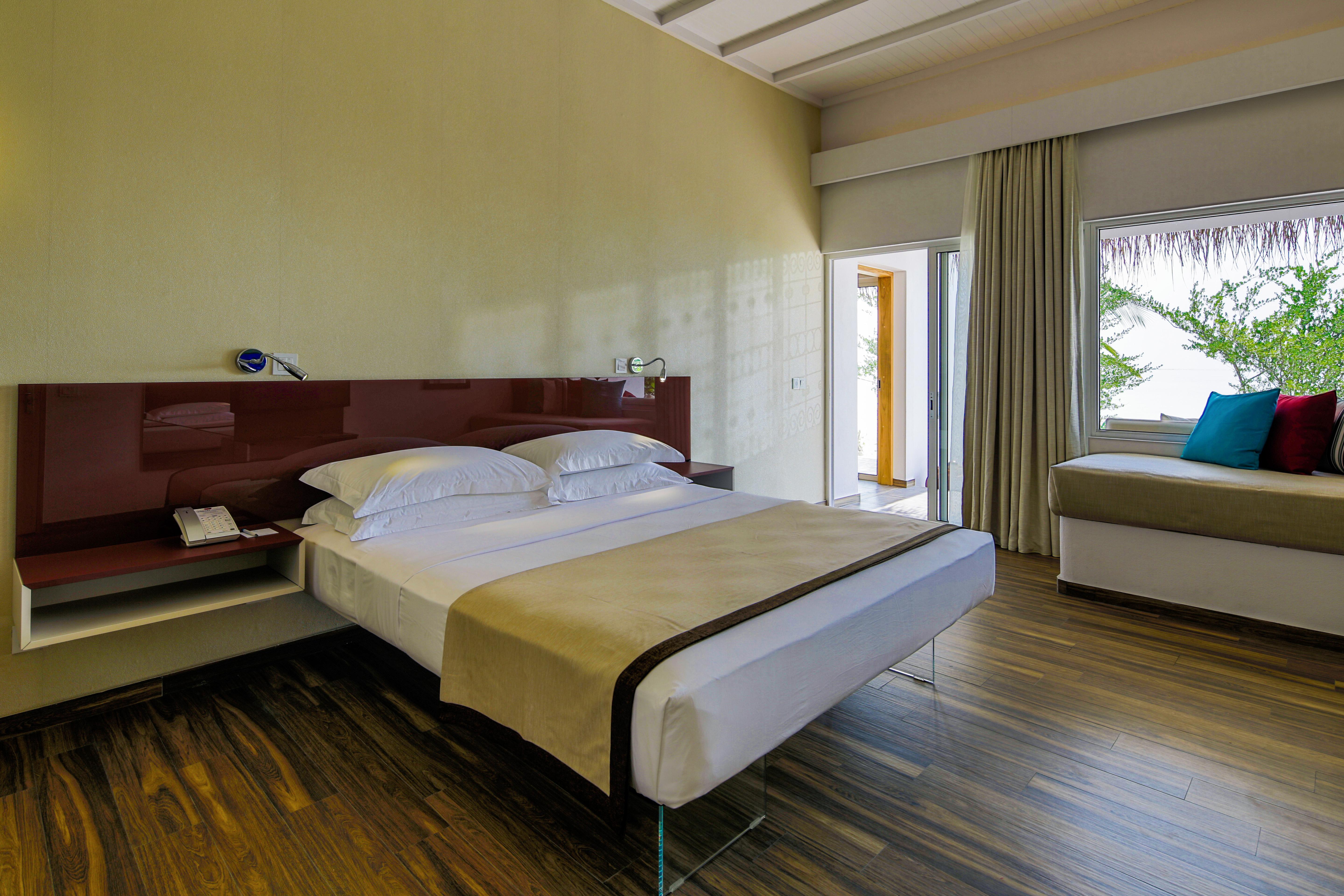 Cocoon Maldives Resort Kurendhoo