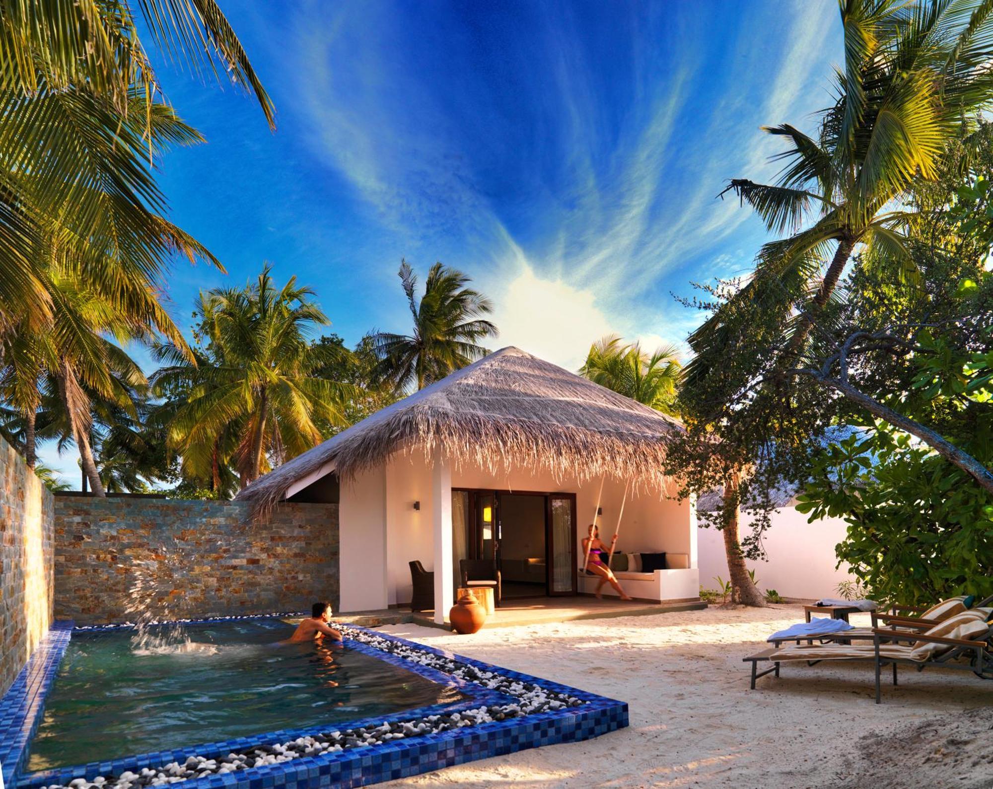 Resort Cocoon Maldives 5*