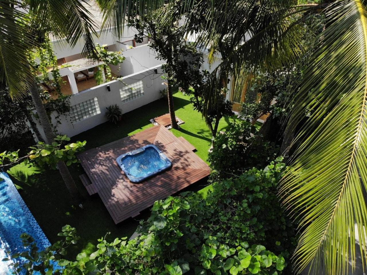 सहारा Cocoon Maldives 5*